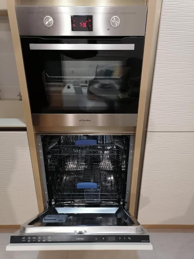 Appartamento Carmen Deluxe Novi Sad Esterno foto