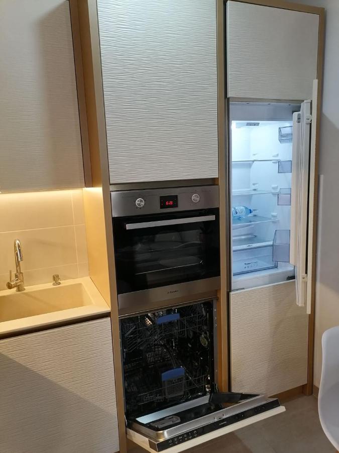 Appartamento Carmen Deluxe Novi Sad Esterno foto